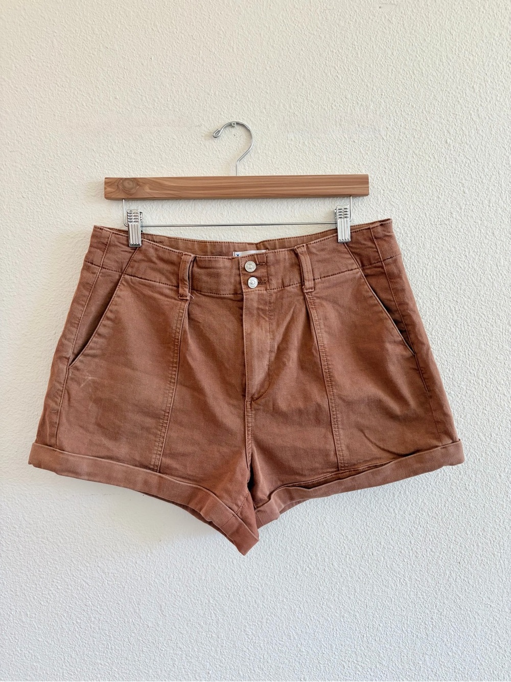 PAIGE High-Waist Rust Brown Cuffed Shorts